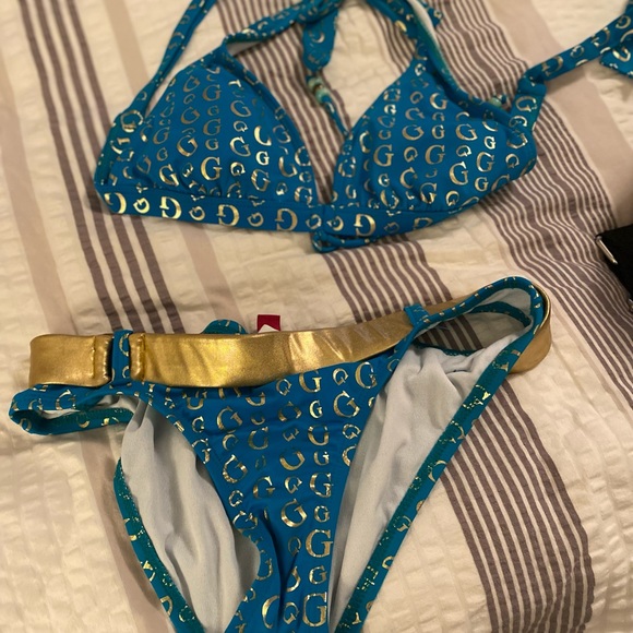 Guess bikini - Picture 1 of 4